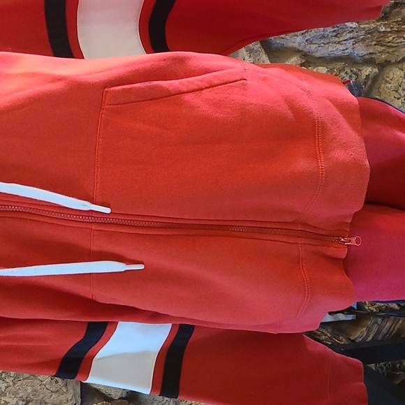 NIKE AIR 2 PC SWEATSUIT...#(129) - Picture 4 of 7